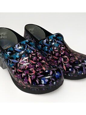 Dansko XP 2.0 Women’s EU Size 39 US 8.5 to 9 Floral Patent Leather Clogs